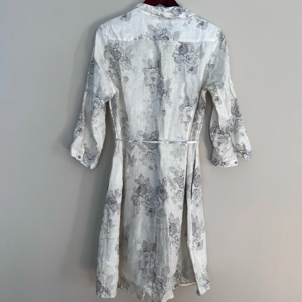 100% linen white dress with roses print. Long sleeve dress. Size 10 - Picture 5 of 14